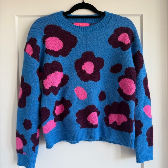 Lilly Pulitzer Ferrara Sweater in the Blue Flare Growl & Prowl Jacquard Print - Picture 4 of 7